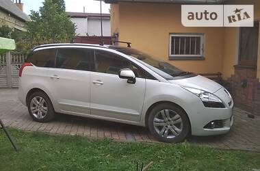 Минивэн Peugeot 5008 2013 в Стрые