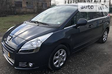 Мінівен Peugeot 5008 2011 в 