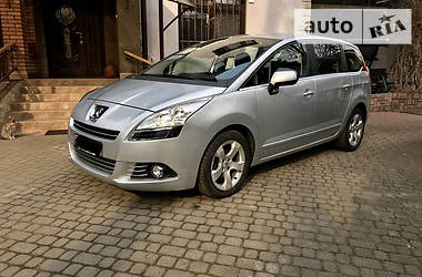Мінівен Peugeot 5008 2010 в 