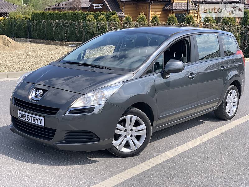 Мінівен Peugeot 5008 2010 в Стрию