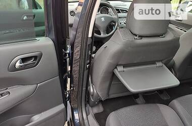Мінівен Peugeot 5008 2013 в 