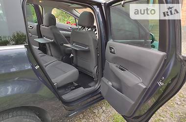Мінівен Peugeot 5008 2013 в 