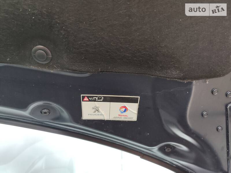 Минивэн Peugeot 5008 2013 в Казатине
