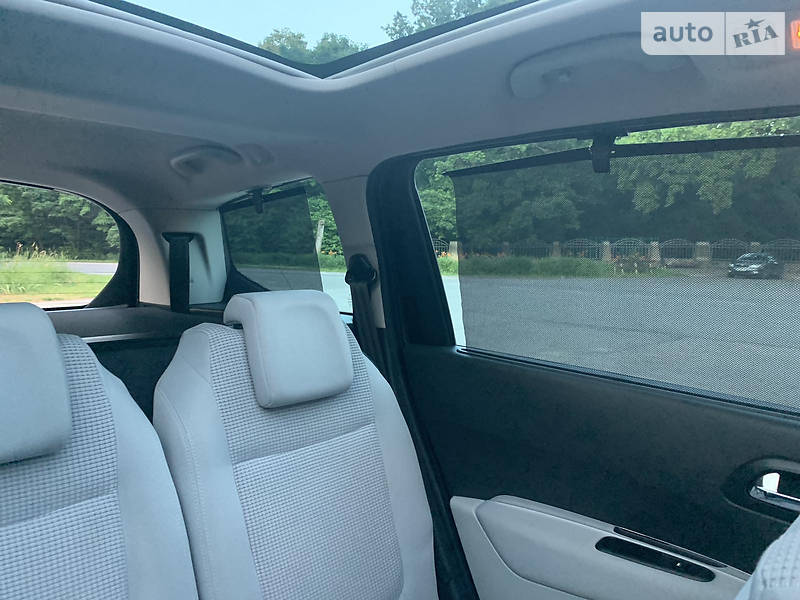 Універсал Peugeot 5008 2010 в Полтаві