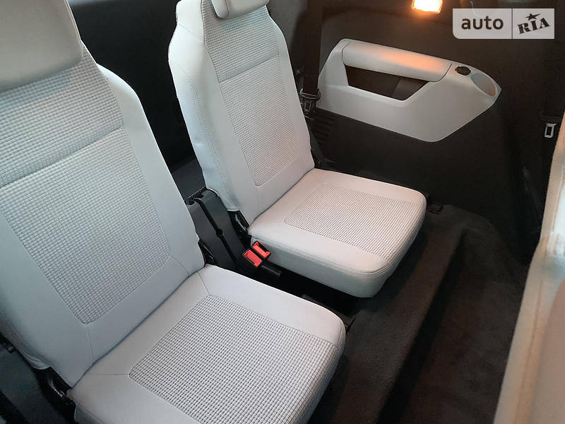 Універсал Peugeot 5008 2010 в Полтаві