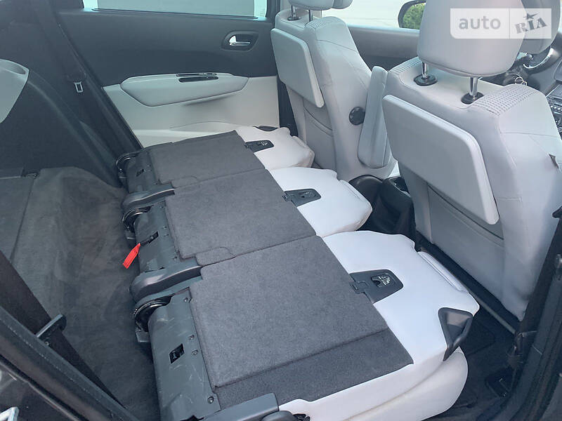 Універсал Peugeot 5008 2010 в Полтаві