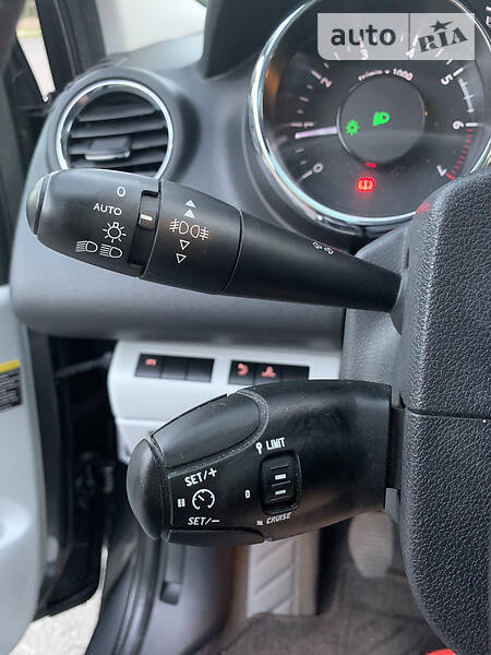 Універсал Peugeot 5008 2010 в Полтаві