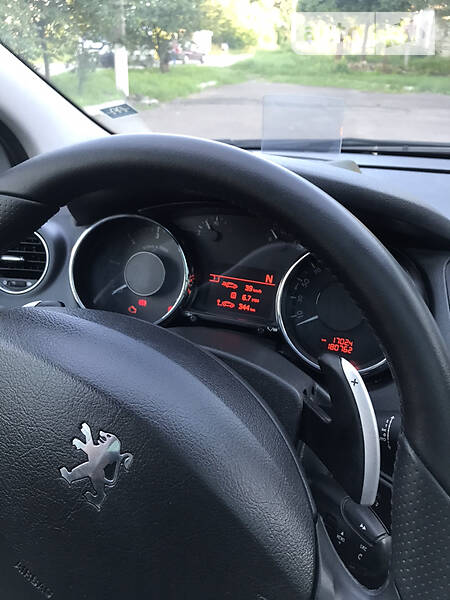 Мінівен Peugeot 5008 2010 в Золочеві фото 36 Мінівен Peugeot 5008 2010 в Золочеві