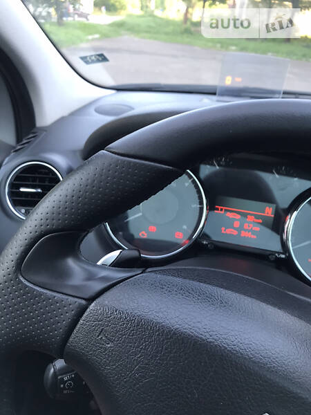 Мінівен Peugeot 5008 2010 в Золочеві фото 37 Мінівен Peugeot 5008 2010 в Золочеві