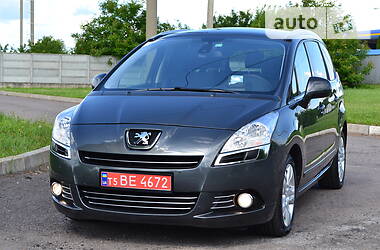 Минивэн Peugeot 5008 2011 в Ровно