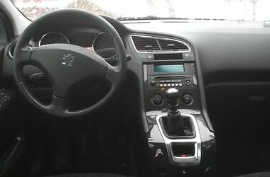 Мінівен Peugeot 5008 2011 в Луцьку