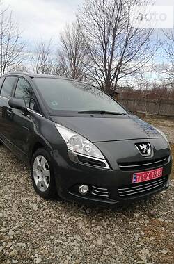 Минивэн Peugeot 5008 2013 в Снятине