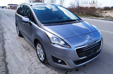 Минивэн Peugeot 5008 2015 в Каменском