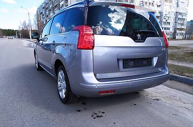 Минивэн Peugeot 5008 2015 в Каменском