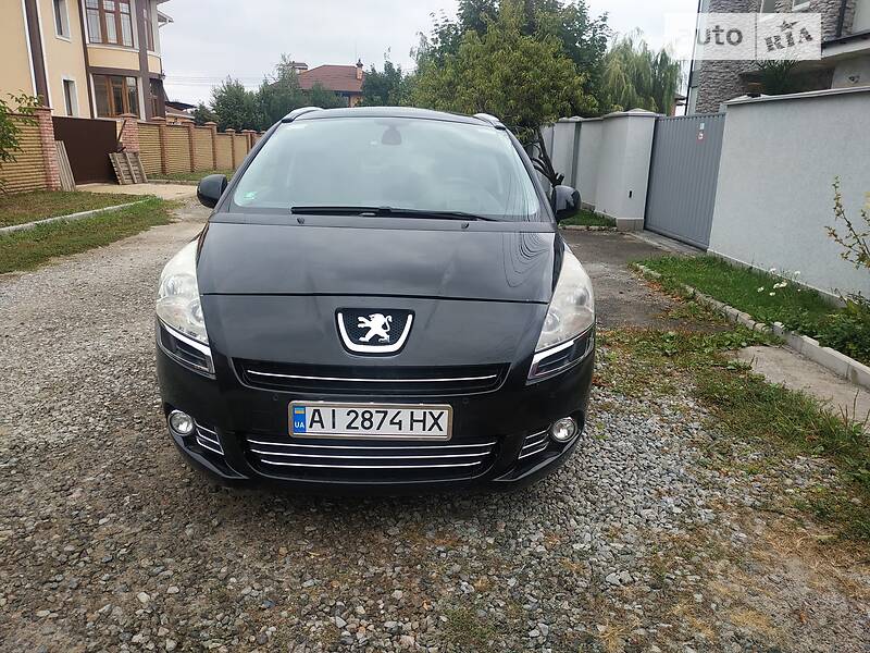 Минивэн Peugeot 5008 2010 в Киеве