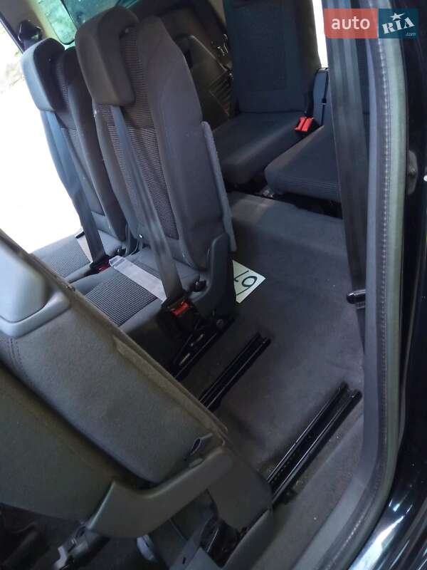 Мінівен Peugeot 5008 2012 в Києві