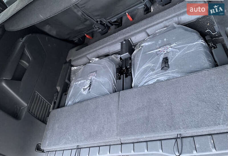 Універсал Peugeot 5008 2013 в Нікополі