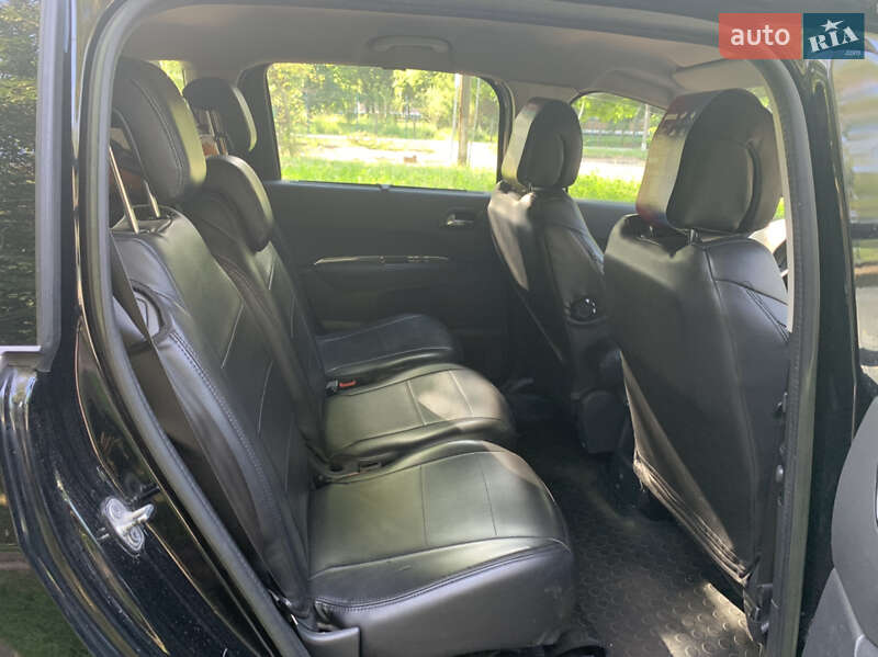 Універсал Peugeot 5008 2013 в Нікополі