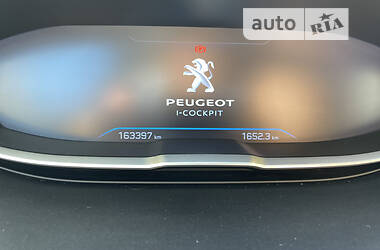 Внедорожник / Кроссовер Peugeot 5008 2017 в 