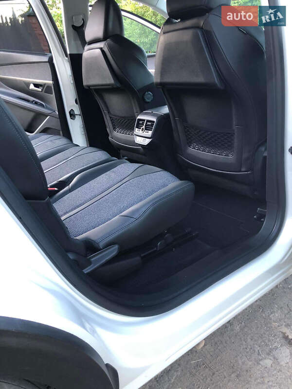 Позашляховик / Кросовер Peugeot 5008 2019 в Львові