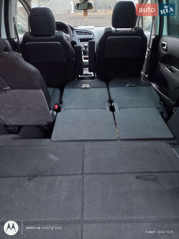 Мікровен Peugeot 5008 2011 в Томашполі