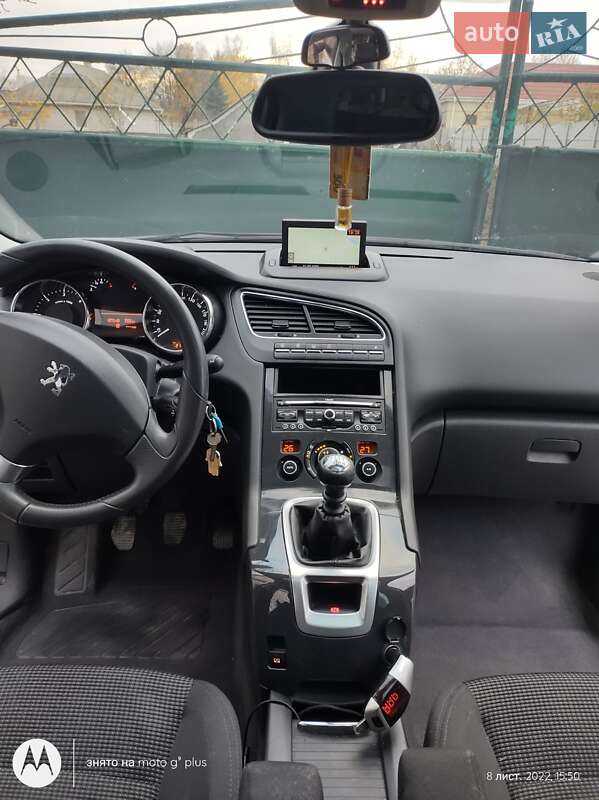 Мікровен Peugeot 5008 2011 в Томашполі