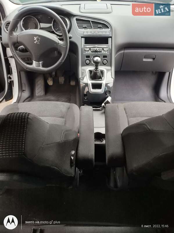 Мікровен Peugeot 5008 2011 в Томашполі