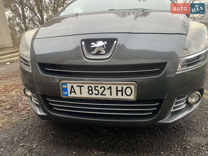 Peugeot 5008 2013