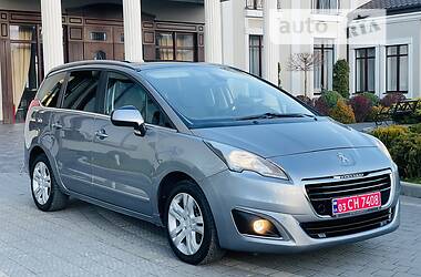 Минивэн Peugeot 5008 2016 в 