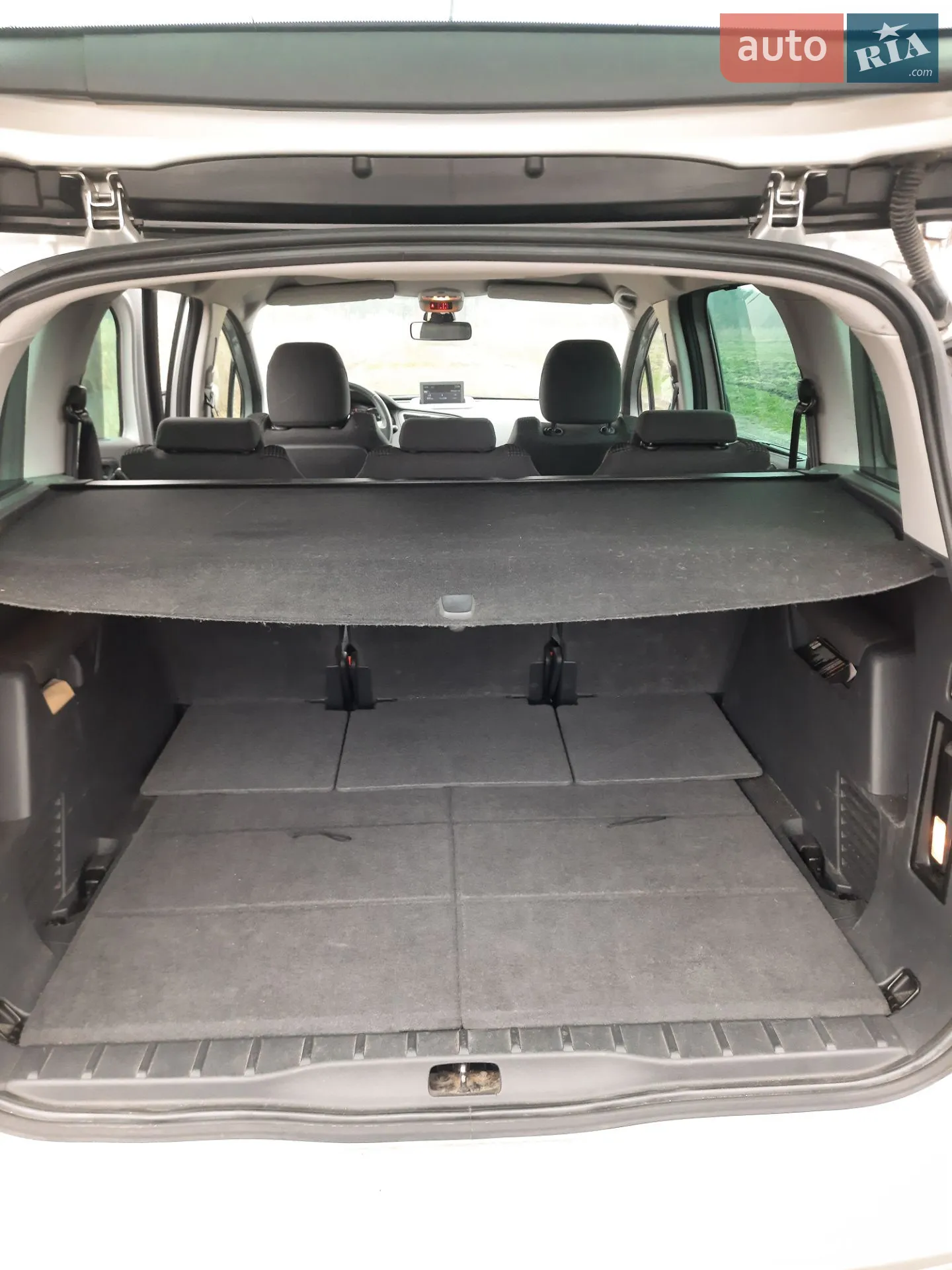 2011 Peugeot 5008 - мініатюра 15