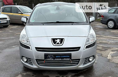 Мінівен Peugeot 5008 2011 в Дубні