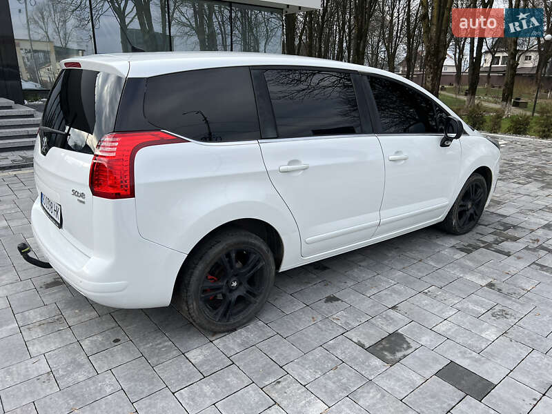 Минивэн Peugeot 5008 2012 в Тячеве