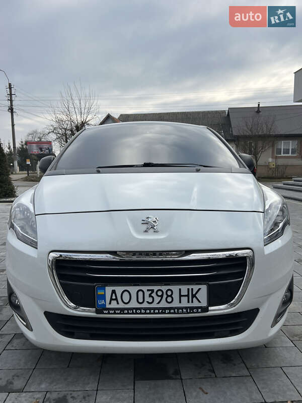 Минивэн Peugeot 5008 2012 в Тячеве