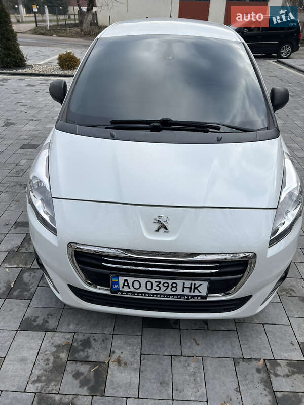 Минивэн Peugeot 5008 2012 в Тячеве