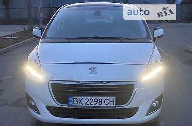 Микровэн Peugeot 5008 2015 в Ровно