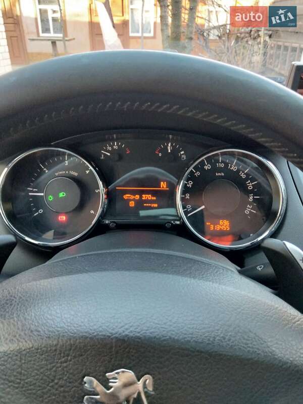 Микровэн Peugeot 5008 2011 в Чернигове