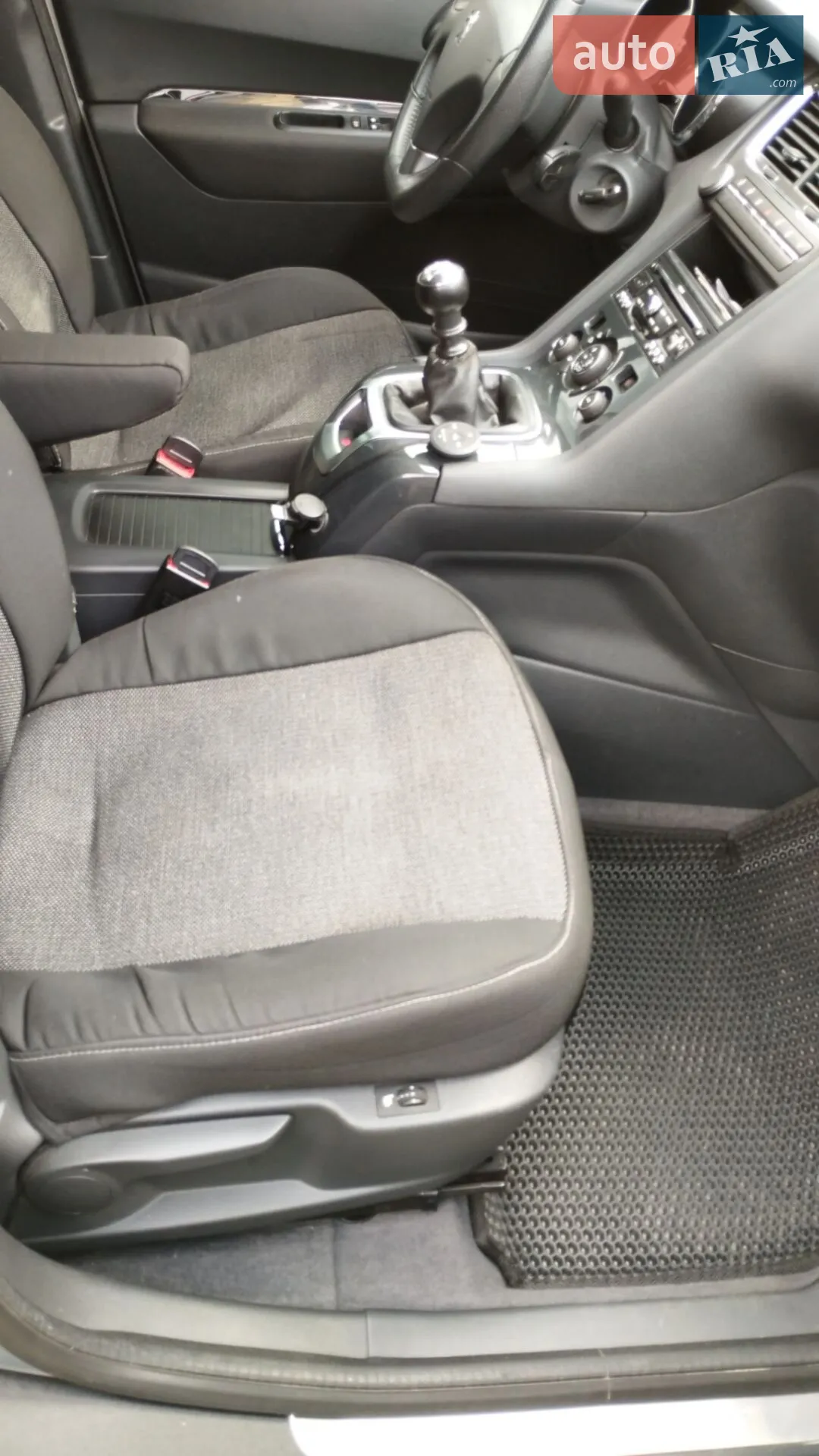 2011 Peugeot 5008 - мініатюра 11