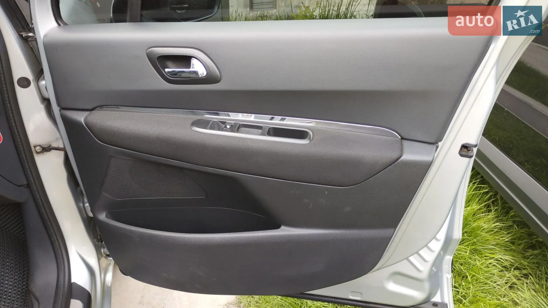 2011 Peugeot 5008 - мініатюра 12