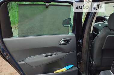 Микровэн Peugeot 5008 2014 в 