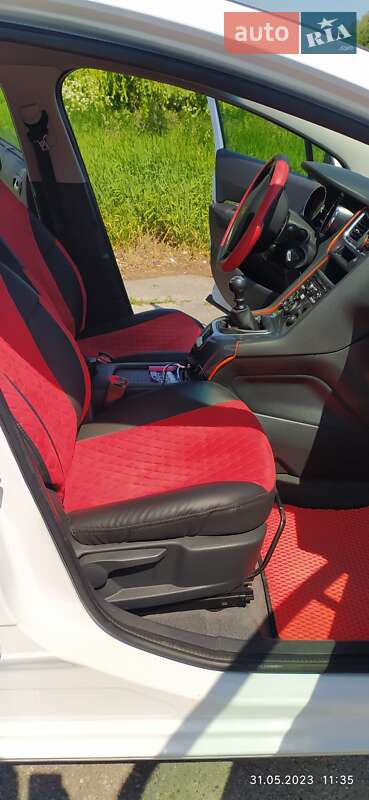 Микровэн Peugeot 5008 2014 в Белой Церкви фото 16 Микровэн Peugeot 5008 2014 в Белой Церкви