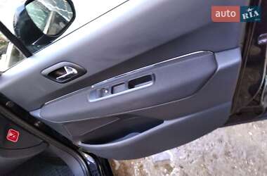 Мікровен Peugeot 5008 2011 в Самборі