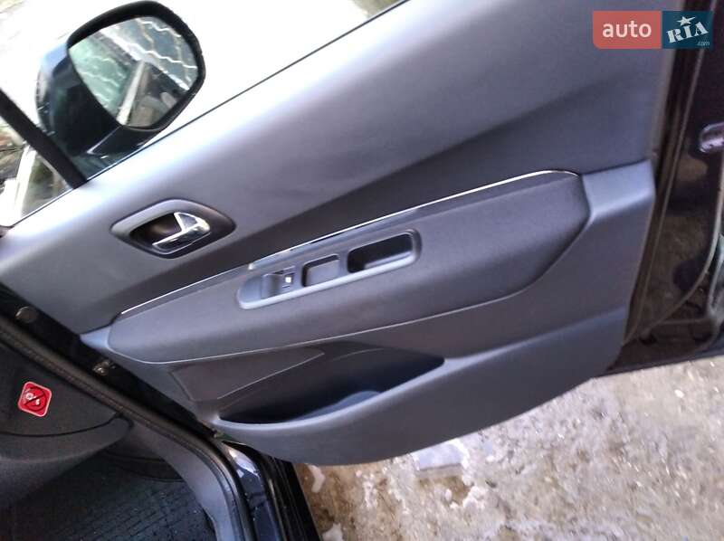 Мікровен Peugeot 5008 2011 в Самборі