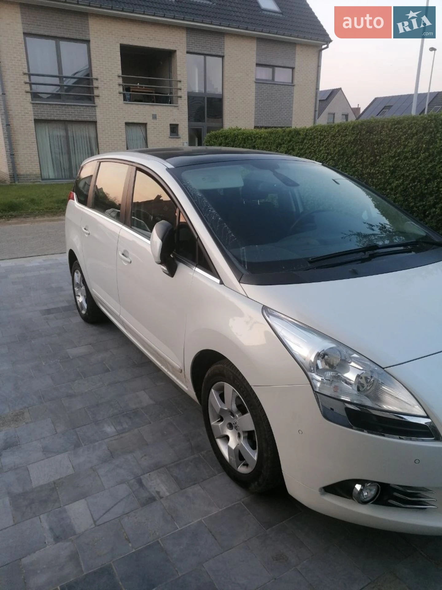 2012 Peugeot 5008 - мініатюра 4