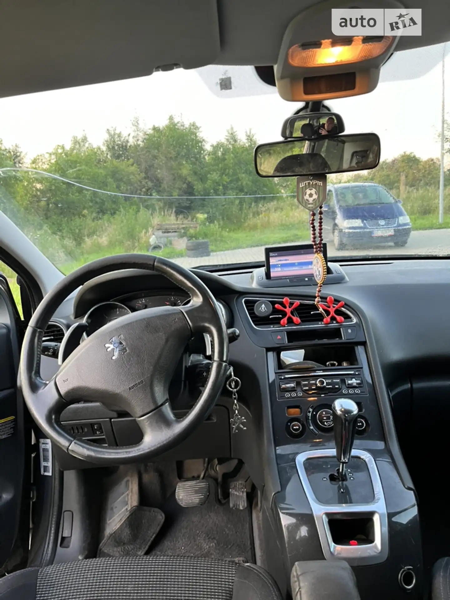 2011 Peugeot 5008 - мініатюра 13