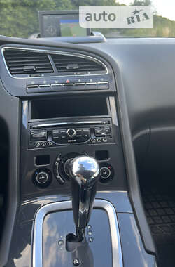 Микровэн Peugeot 5008 2013 в 
