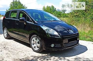 Микровэн Peugeot 5008 2010 в Киеве