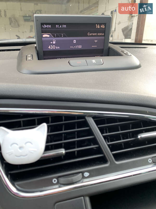 Микровэн Peugeot 5008 2011 в Старом Самборе