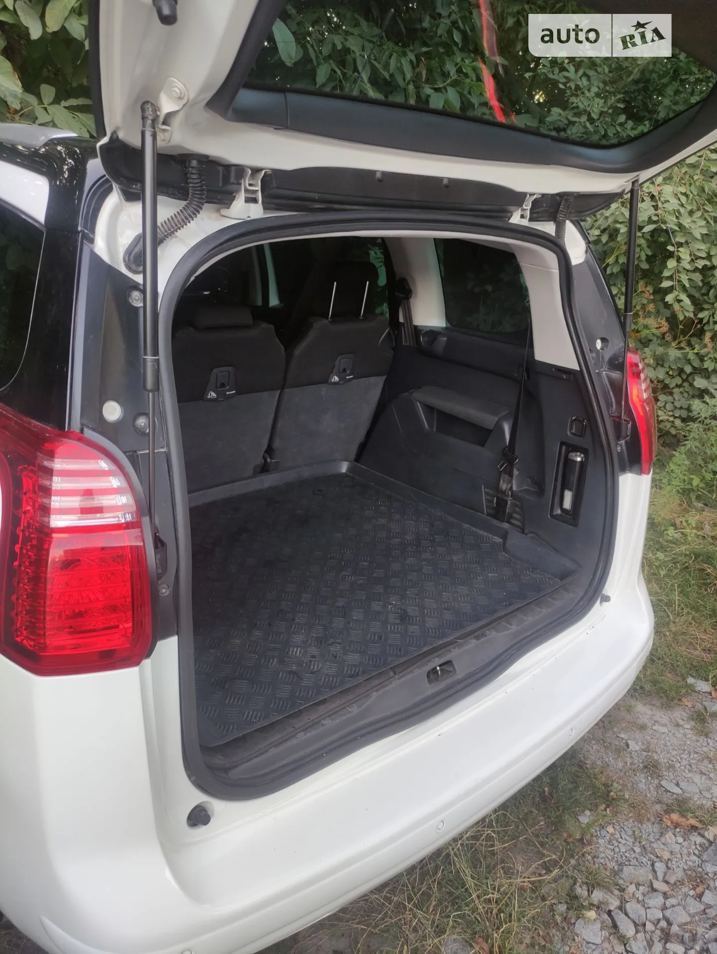 2012 Peugeot 5008 - мініатюра 5