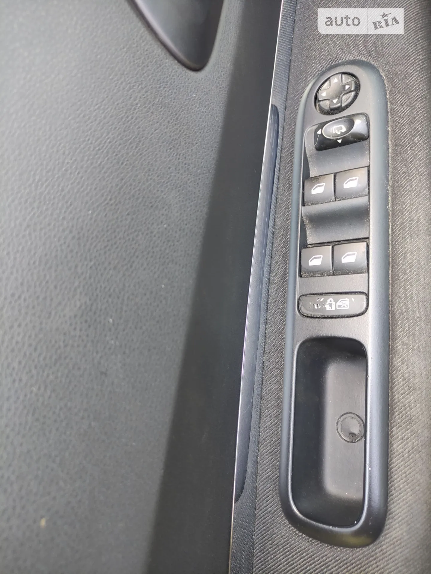 2012 Peugeot 5008 - мініатюра 20