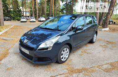 Мікровен Peugeot 5008 2010 в Нетішині